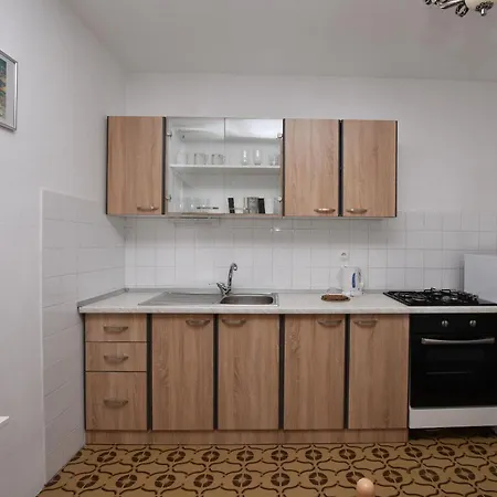 Apartments Crni Ante